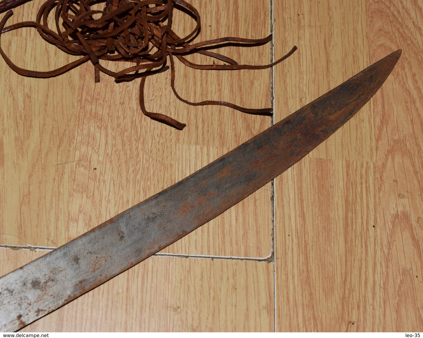 épée traditionnel Africaine - sabre africain origine inconnue a définir