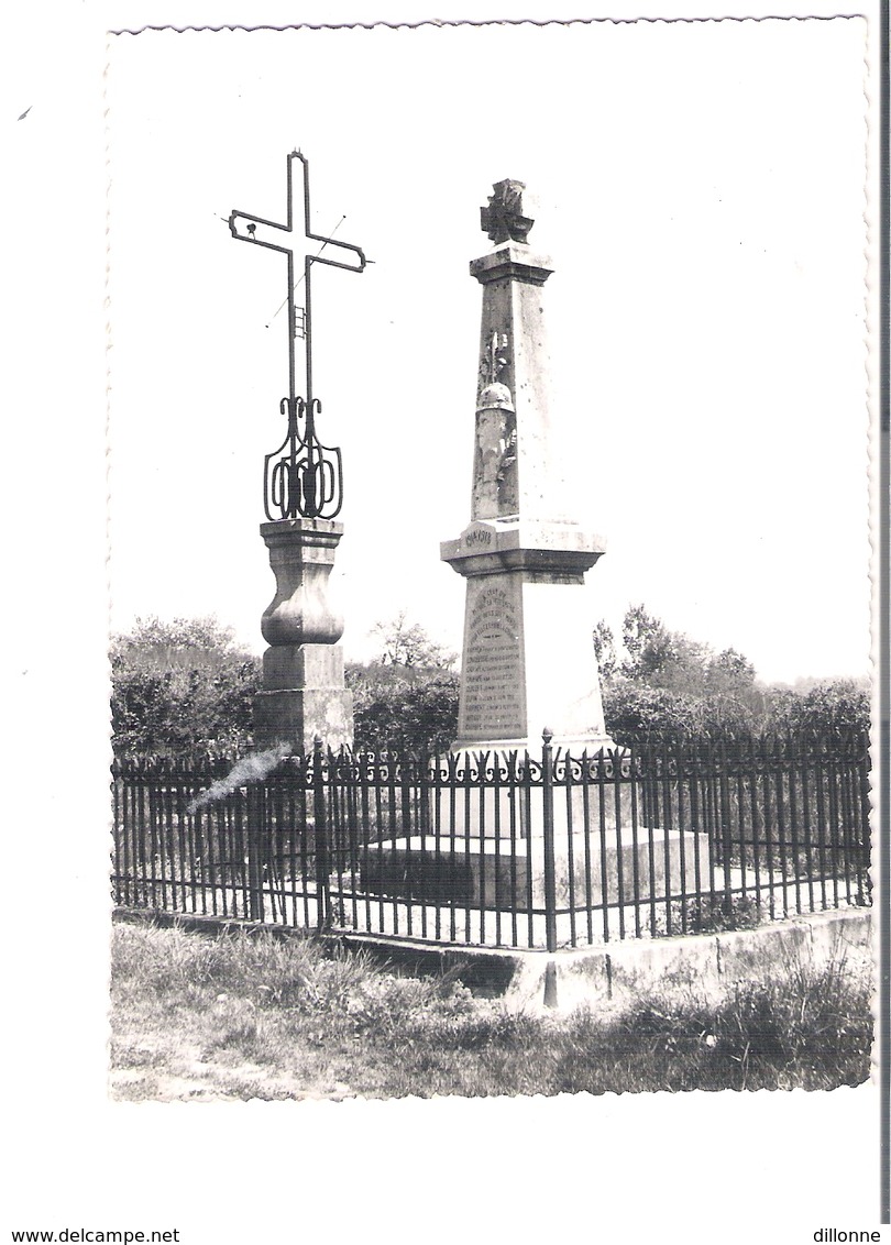 D  31  LODES  Monument Aux Morts - Muret