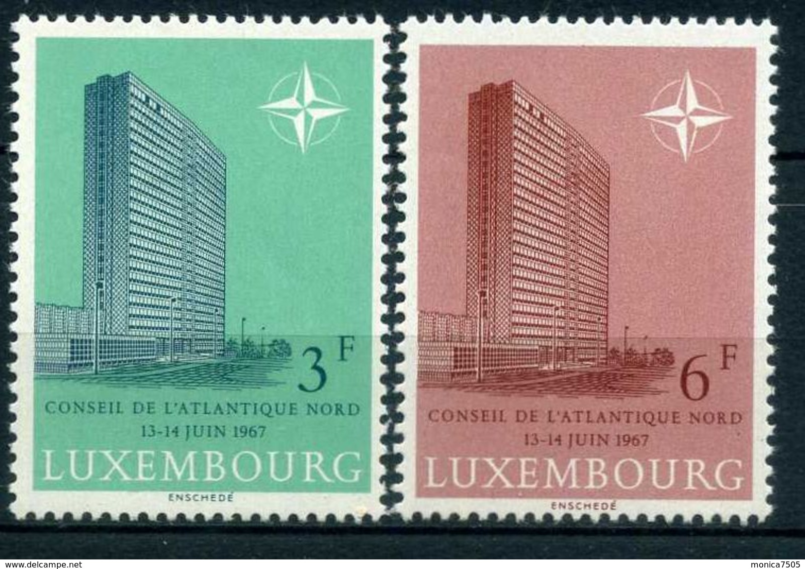 LUXEMBOURG ( POSTE ) : Y&T  N°  702/703  TIMBRES  NEUFS   SANS  TRACE  DE  CHARNIERE . - Neufs