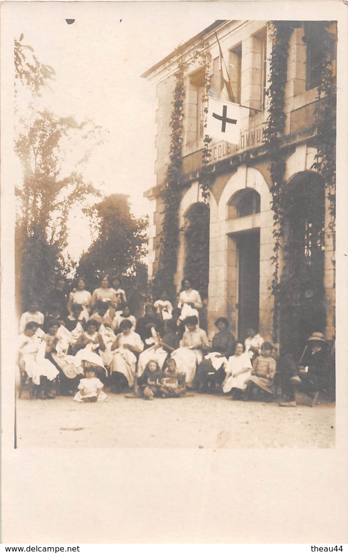 ¤¤  -  Carte-Photo Non Située D'un Hopital Pendant La Guerre 1914-18 Dans Une Ecole Communale   -  ¤¤ - Unclassified