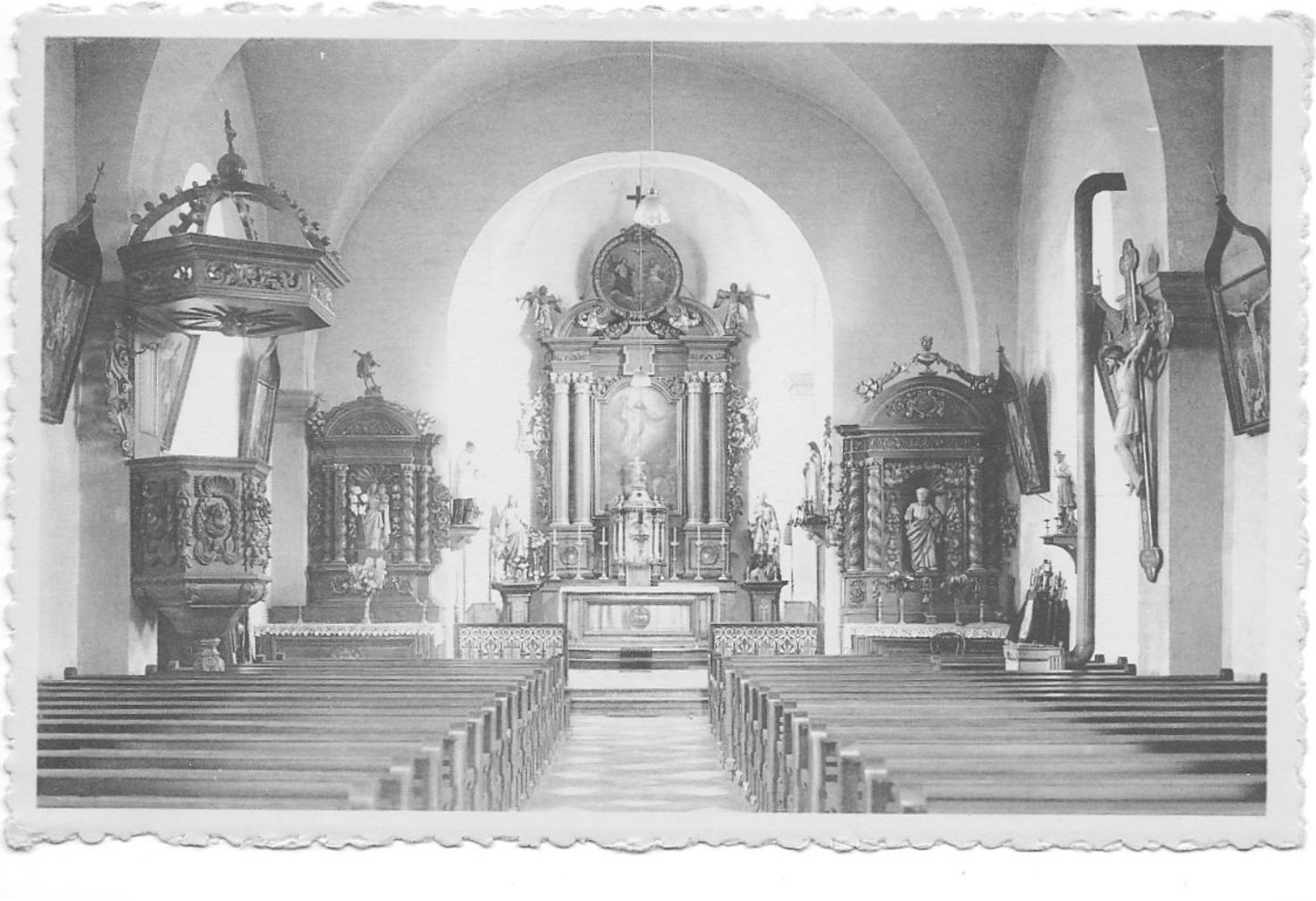 Jamoigne Interieur De L'église - Chiny