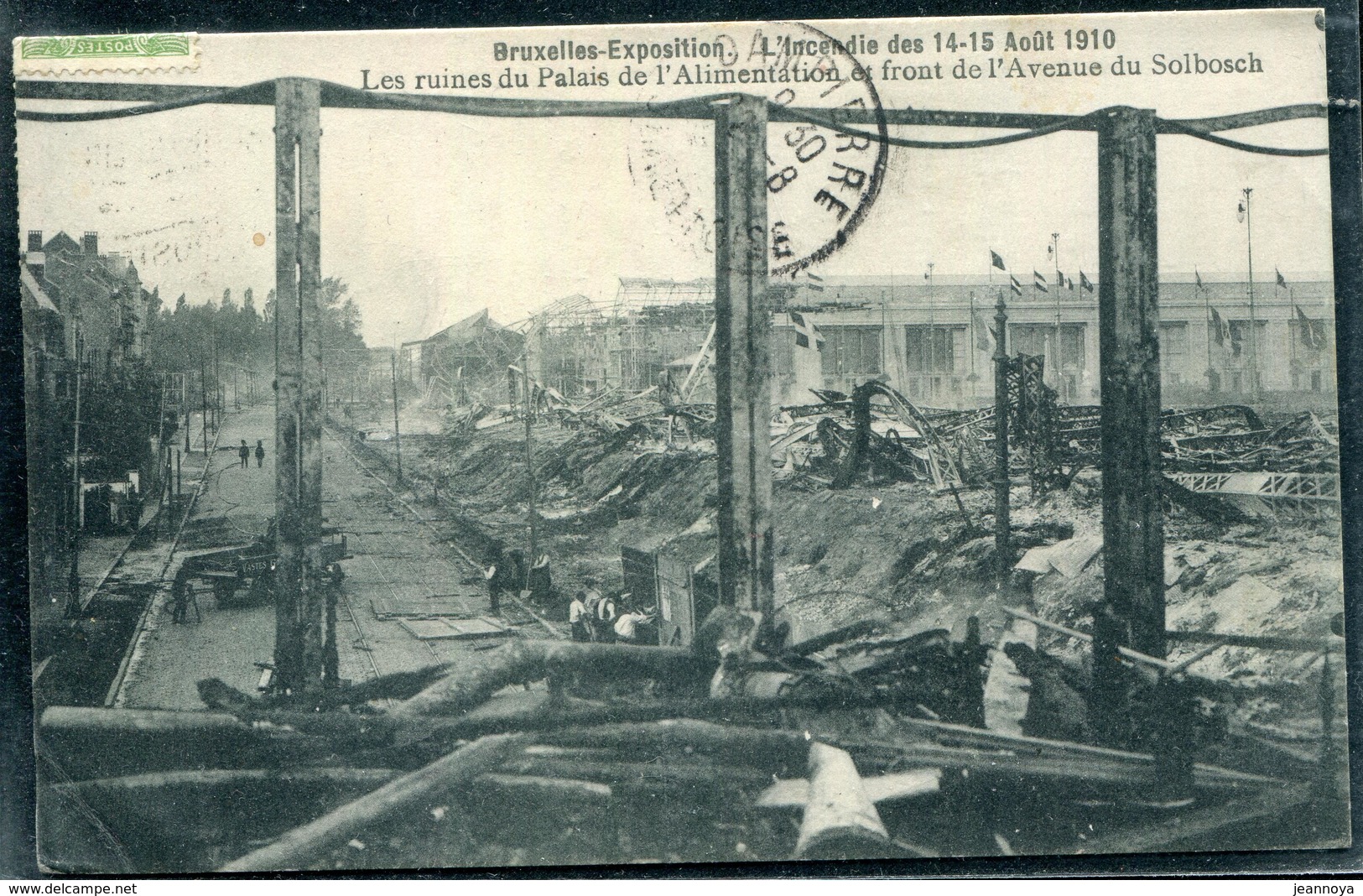 BELGIQUE - N° 56 / CPA AVEC O.M. DRAPEAU DE BRUXELLES LE 21/8/1910 POUR LA FRANCE - TB - 1893-1900 Thin Beard