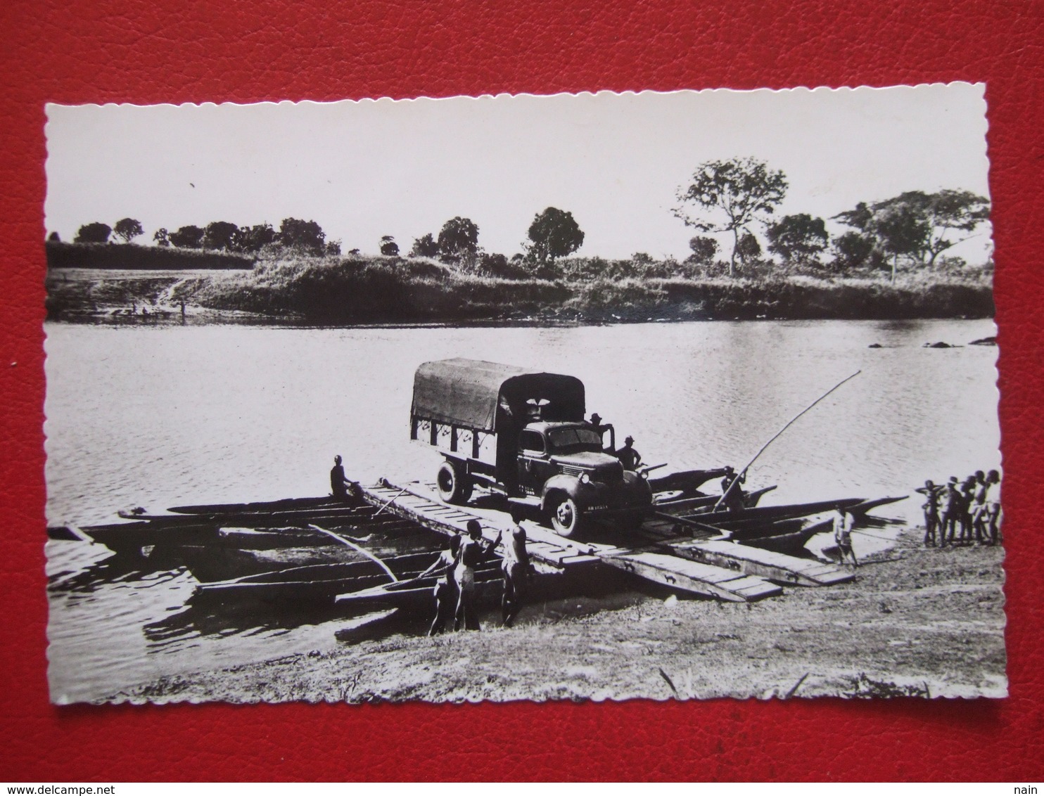 REPUBLIQUE CENTRAFRICAINE - OUBANGUI-CHARI - " PASSAGE D' UN BAC A RAFAÏ " - /////   RARE  //// - Centrafricaine (République)