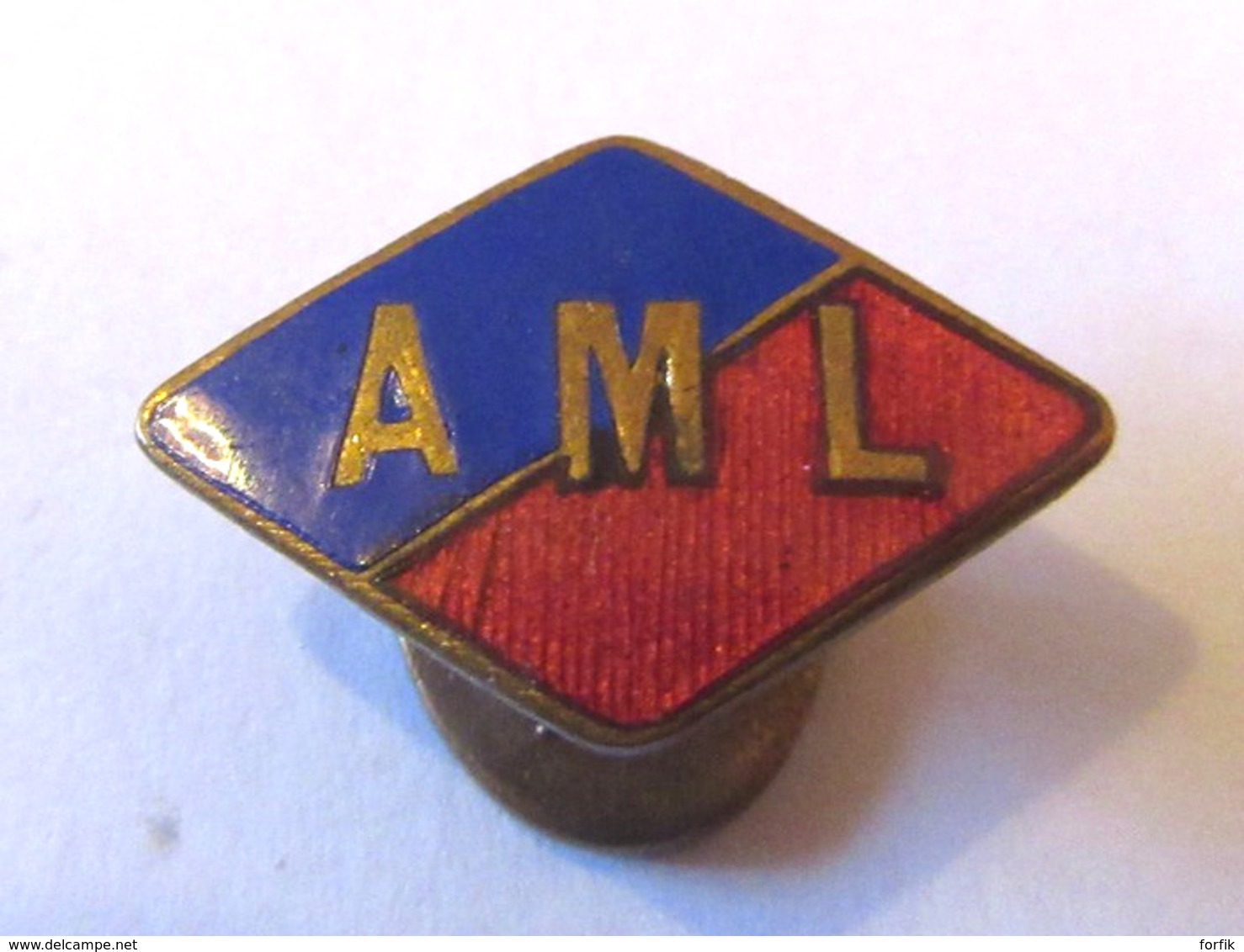 Insigne Boutonnière à Identifier - Sigle AML / A.M.L - Métal Doré Et émail - TBE - Other & Unclassified