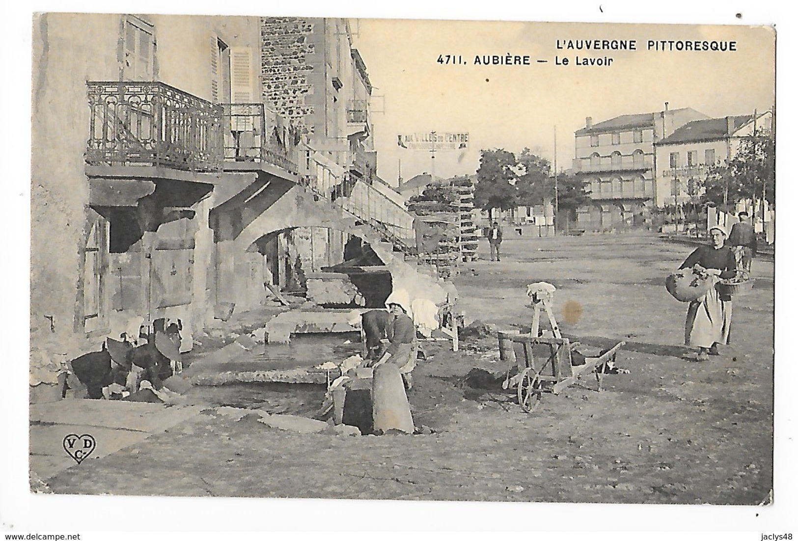 AUBIERE  (cpa 63)   Le Lavoir   -  L 1 - Aubiere