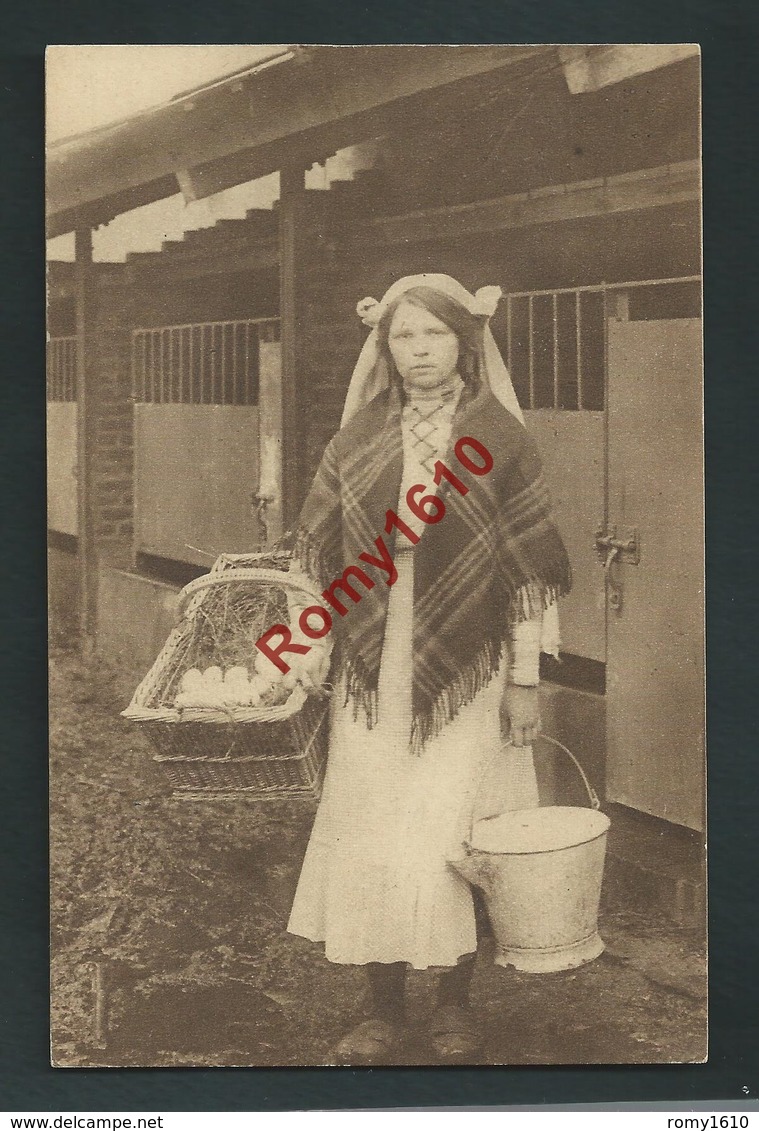 Luxembourg. Vallée De La Semois. Jeune Paysanne De La Vallée, Marchande D’œufs Et Lait.  Marco Marcovici. - Andere & Zonder Classificatie