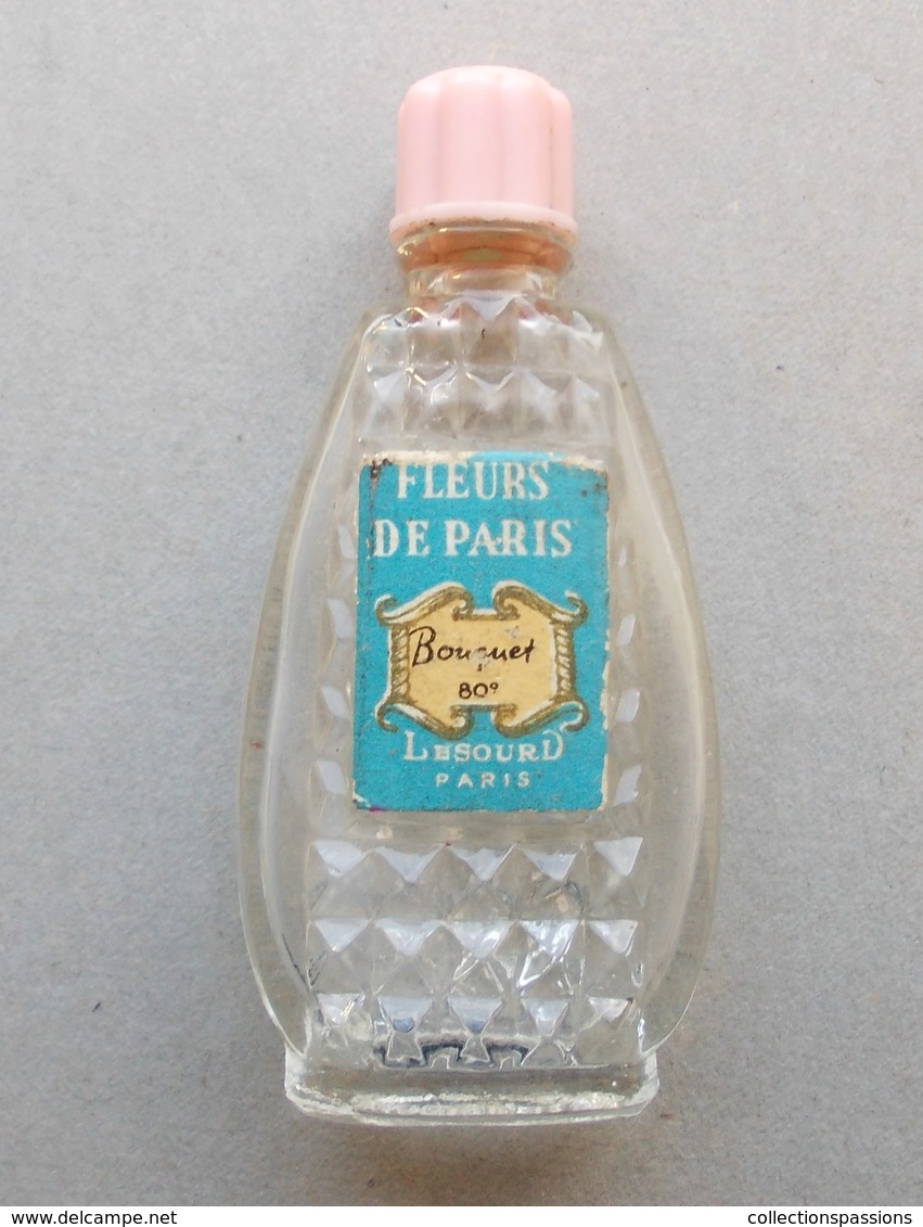 - Ancienne Miniature De Parfum - Fleurs De Paris. Bouquet - Lesourd - - Miniature Bottles (without Box)