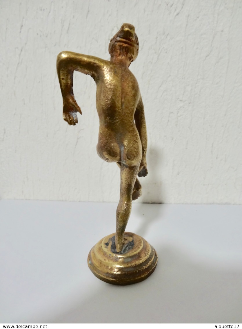 STATUETTE GRECQUE EN BRONZE - Archéologie