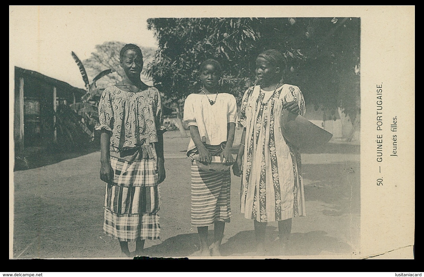 GUINÉ-BISSAU - COSTUMES - Jeunes Filles ( Ed. Foto D.A. Longuet Nº 50) Carte Postale - Guinea-Bissau