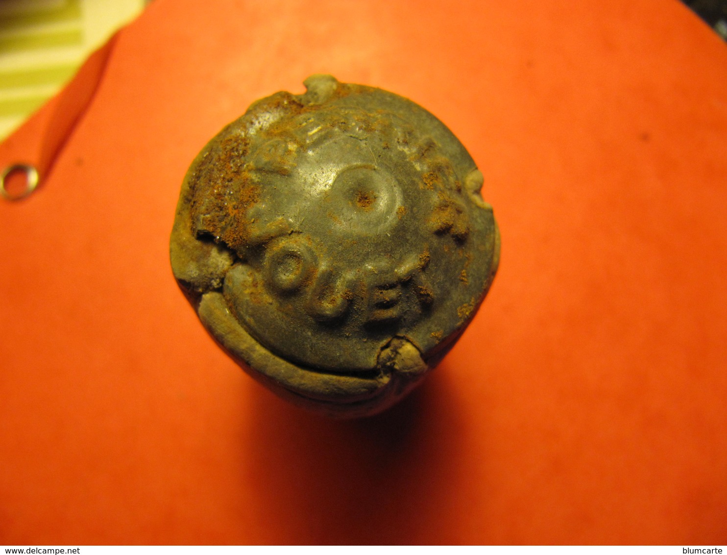 ANCIEN BOUCHON CHAMPAGNE - CAPSULE  4 ENCOCHES -  PERRIER JOUET - GRISE - Perrier Jouet