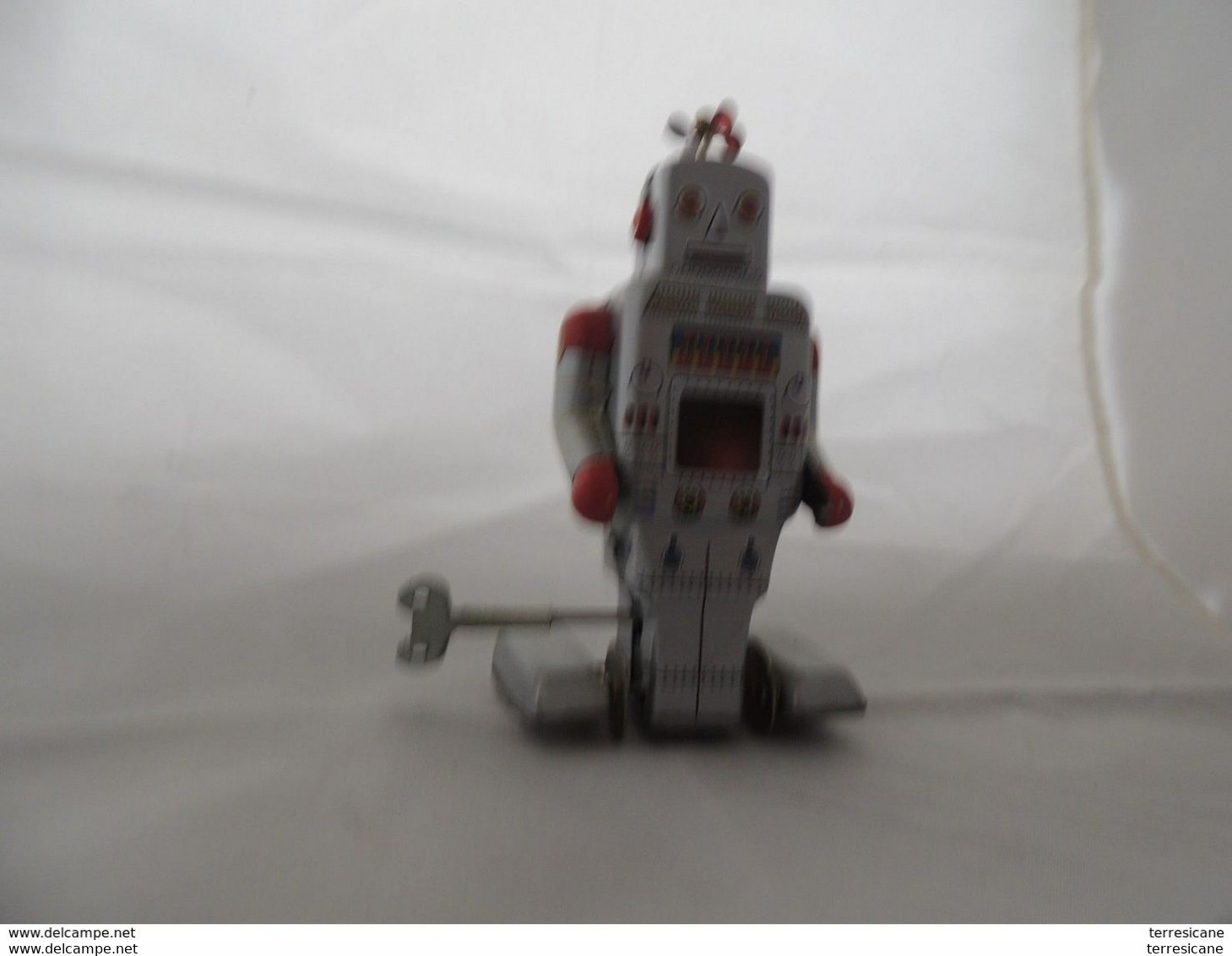 Robot In Latta Carica A Molla Modello Vintage No Box Come Nuovo B1 - Altri & Non Classificati