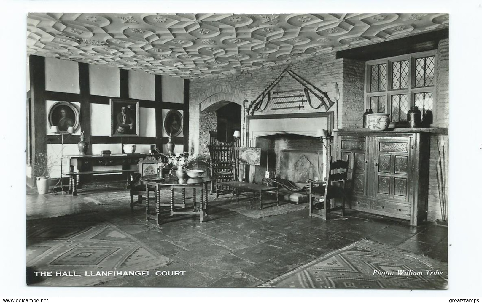 Wales Postcard The Hall Llandfihangel Court. Rp Photo William Tribe - Municipios Desconocidos