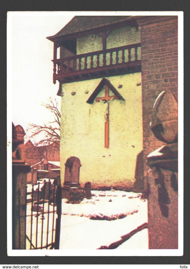 Beho - L'église De Beho - Une Partie De La Galerie Du XVIIIe Siècle Et Une Ancienne Croix De Mission En Chêne - Gouvy