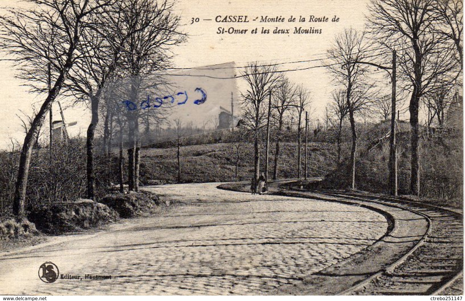 CASSEL - Montée De La Route De St Omer Et Les Deux Moulins - Cassel