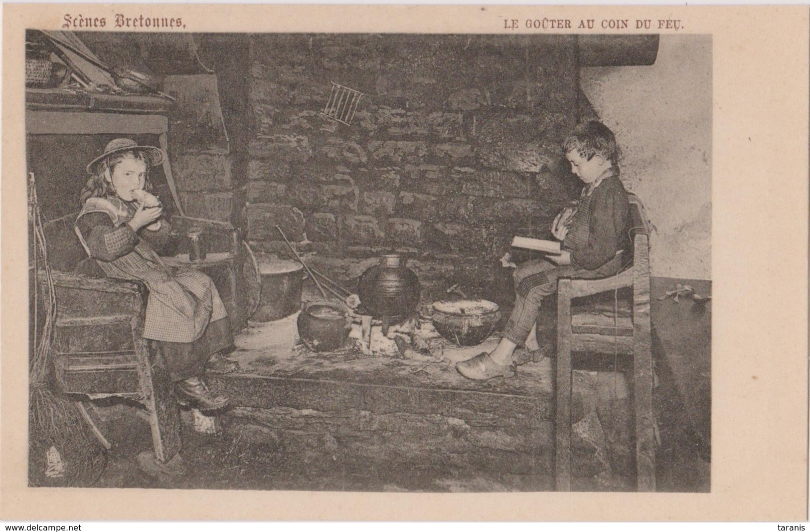 SCENES BRETONNES - Le Goûter Au Coin Du Feu - BRETAGNE, CHEMINEE, ENFANT, ETHNOLOGIE - CPA TBon Etat (voir Scan) - Bretagne