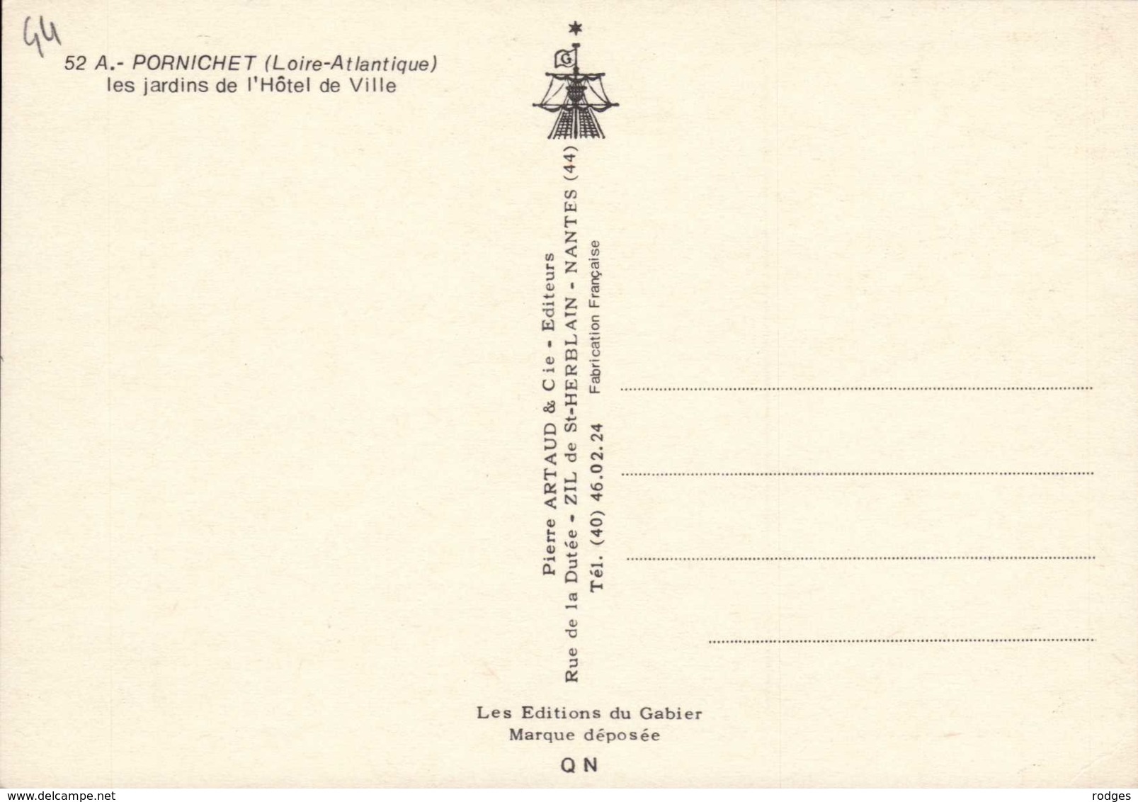 Dep 44 , Cpm PORNICHET , 52 A ,  Les Jardins De L'Hotel De Ville   (D09.4183) - Pornichet