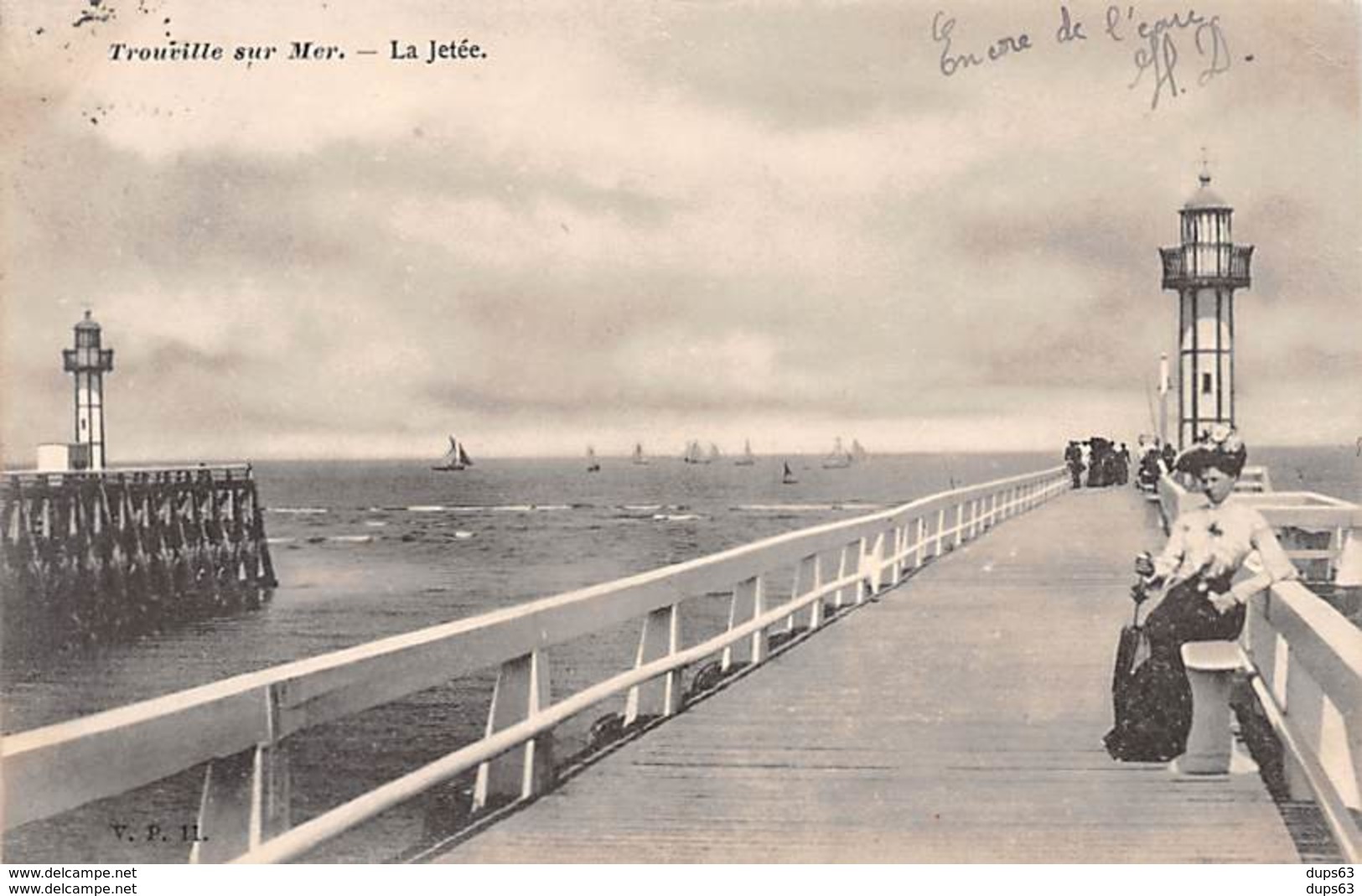 TROUVILLE SUR MER - La Jetée - Très Bon état - Trouville