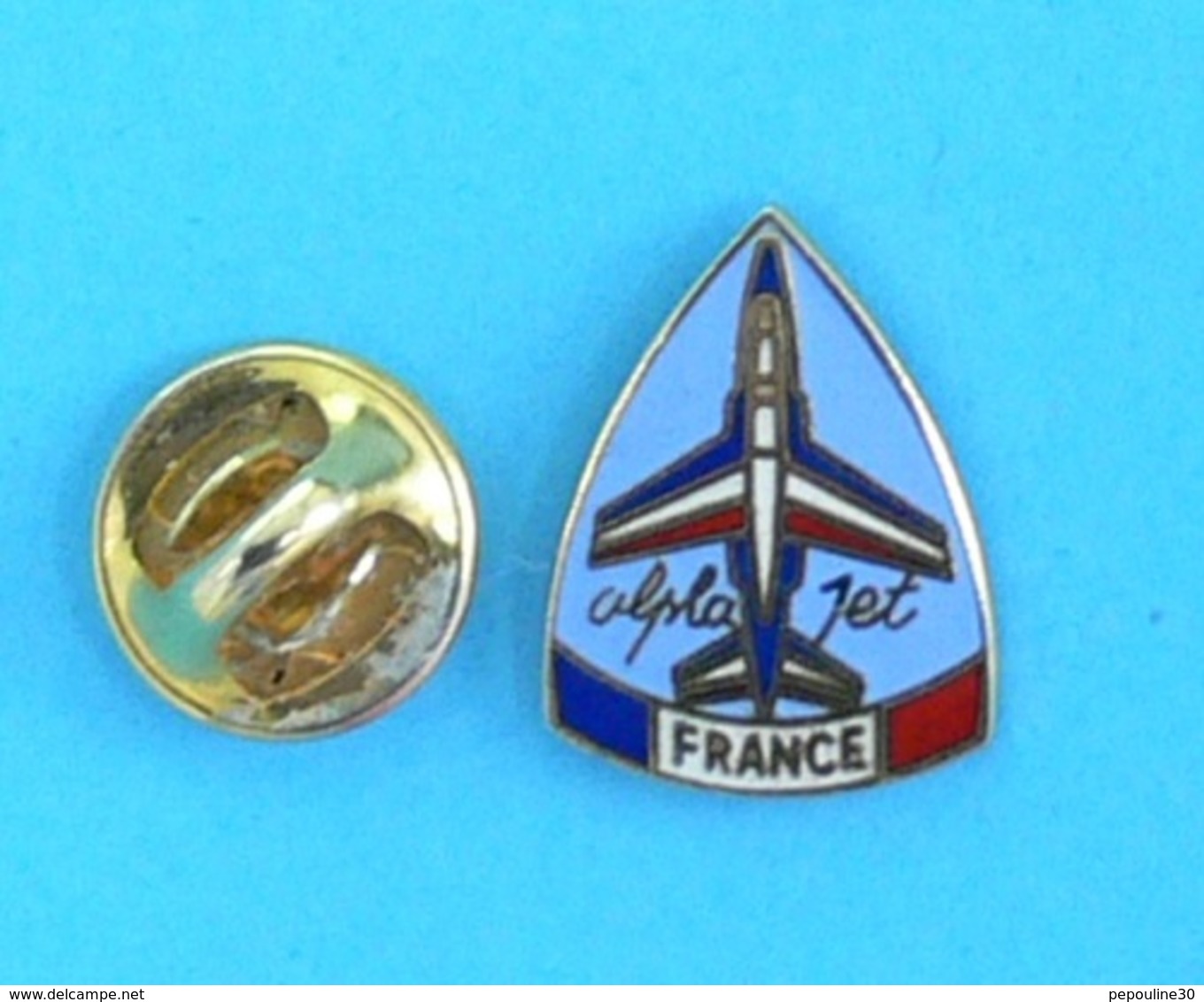 1 PIN'S //   ** ARMÉE DE L'AIR / ALPHAJET DE LA  PATROUILLE DE FRANCE ** . (Paris Insignes) - Armee