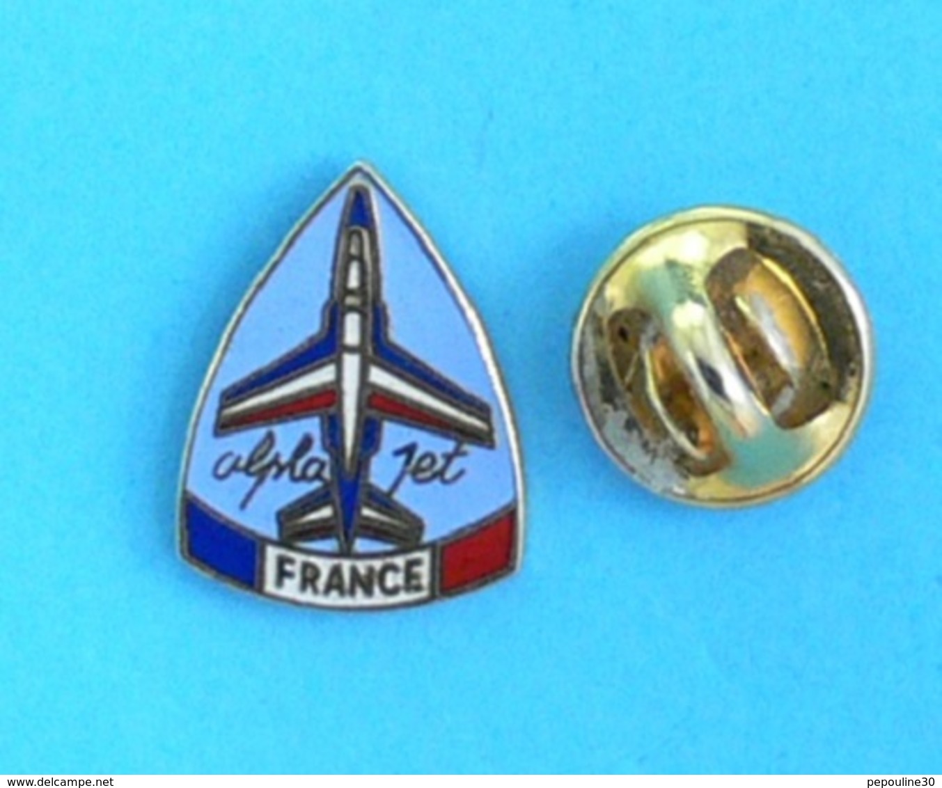 1 PIN'S //   ** ARMÉE DE L'AIR / ALPHAJET DE LA  PATROUILLE DE FRANCE ** . (Paris Insignes)