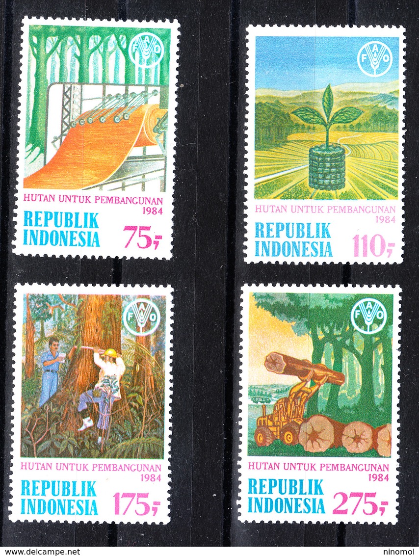 Indonesia - 1984. Legno: Trasporto E Lavorazione. Wood: Transport And Processing. Complete MNH Series - Fabbriche E Imprese