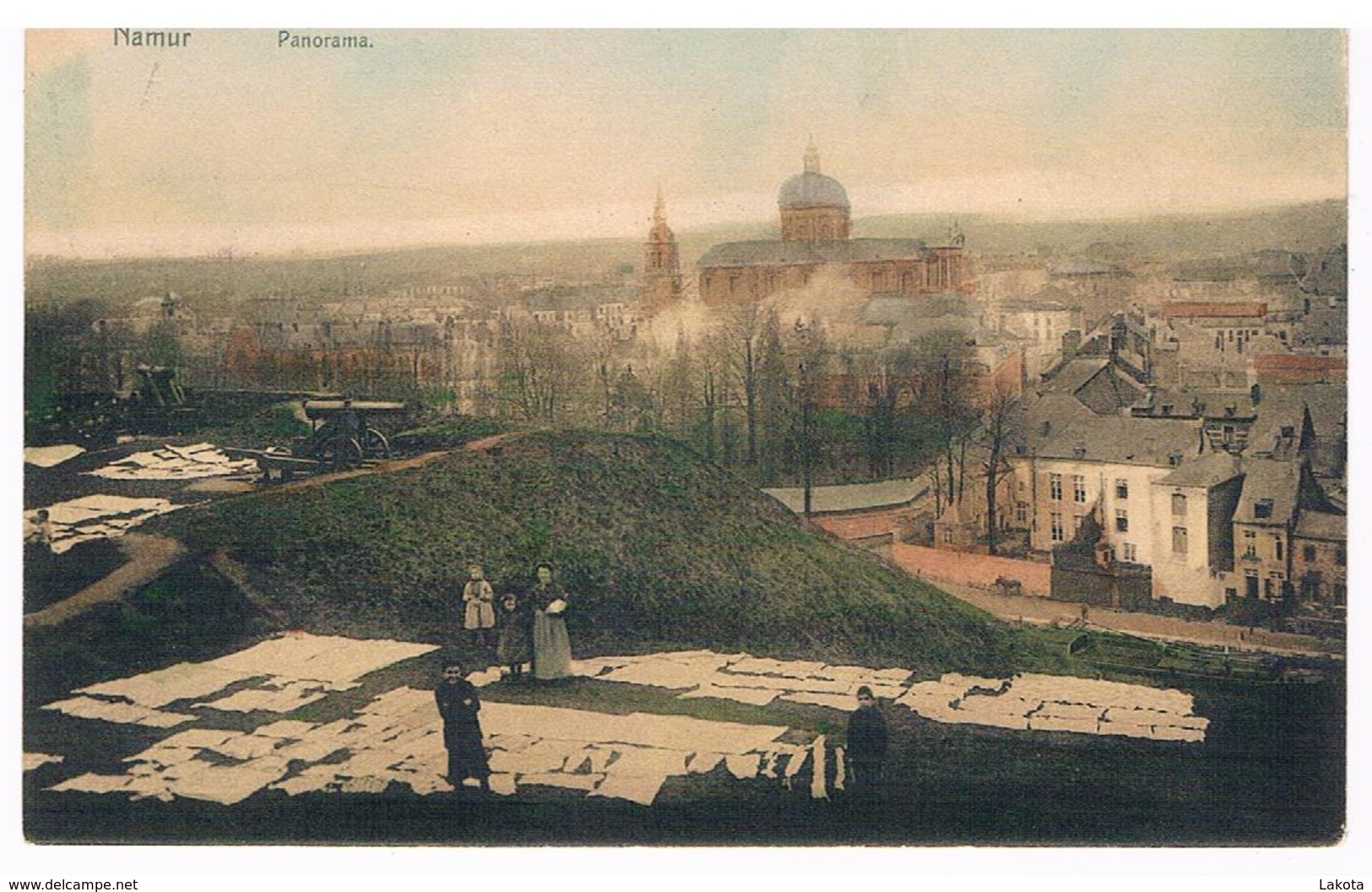 CPA : NAMUR - Panorama - Vue Sur La Ville Côté Cathdrale, De La Citadelle, Linge étendu Sur Les Contreforts - Namur