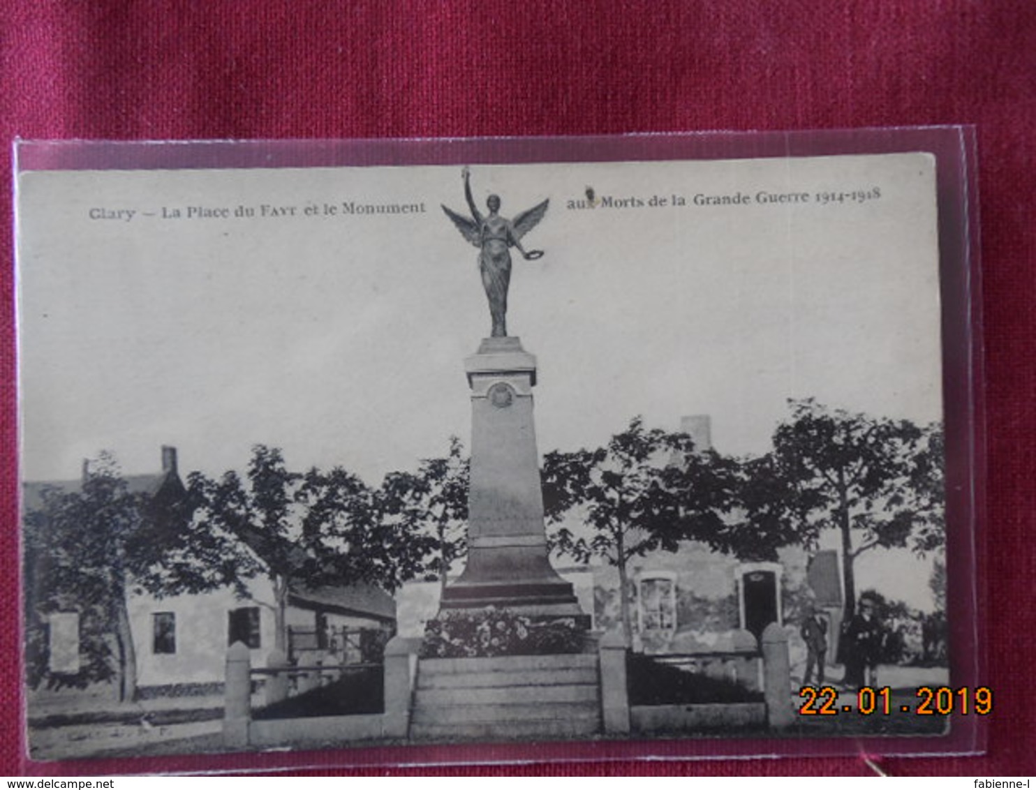 CPA - Clary - La Place Du Fayt Et Le Monument Aux Morts De La Grande Guerre - Autres & Non Classés