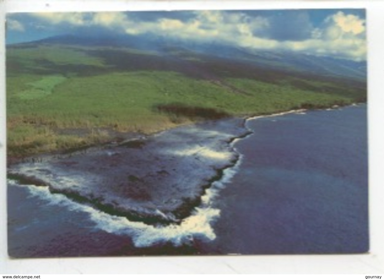 Ile De La Réunion : Agrandissement De L'ile Après La Coulée Du Piton De La Fournaise (volcan) N°86626 - Autres & Non Classés