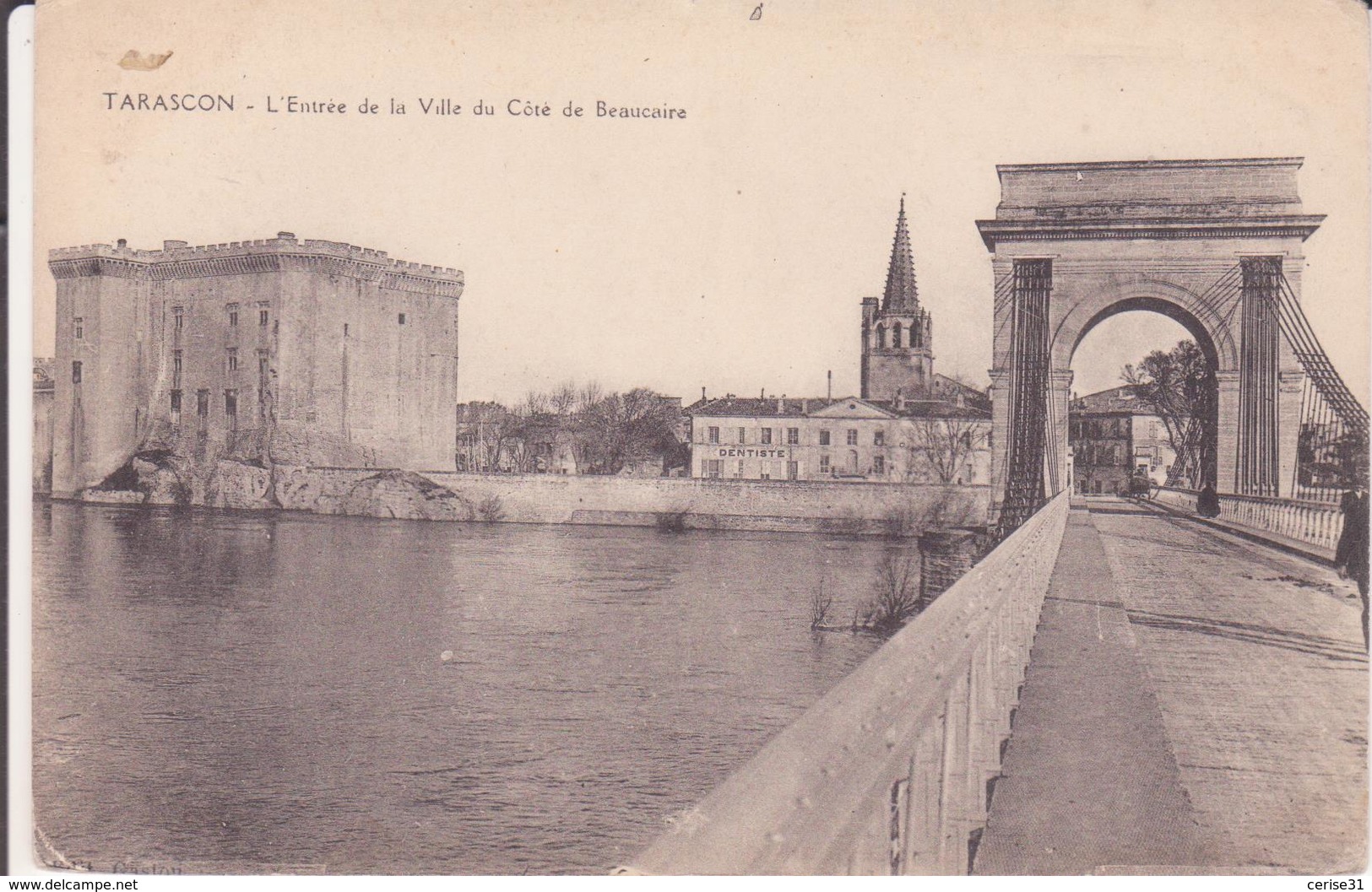 CPA -  TARASCON L'entrée De La Ville Du Côté De Beaucaire - Tarascon