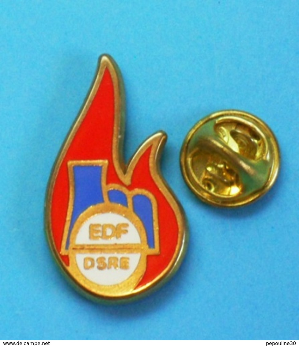 1 PIN'S  //   ** EDF / D.S.R.E. / DÉPARTEMENT SÛRETÉ RADIOPROTECTION ENVIRONNEMENT ** - EDF GDF