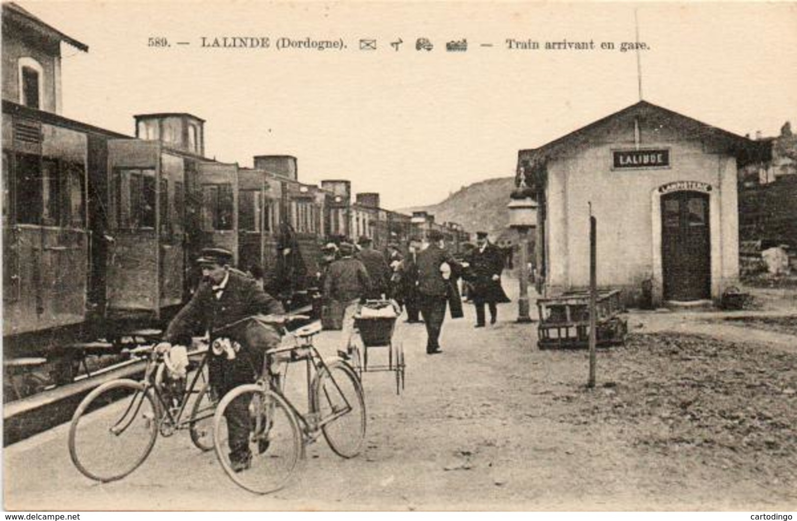 24- Lalinde- Train Arrivant En Gare - Other & Unclassified