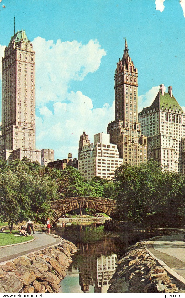 2 Timbres Au Dos   Voir Scan...central Park - Parken & Tuinen