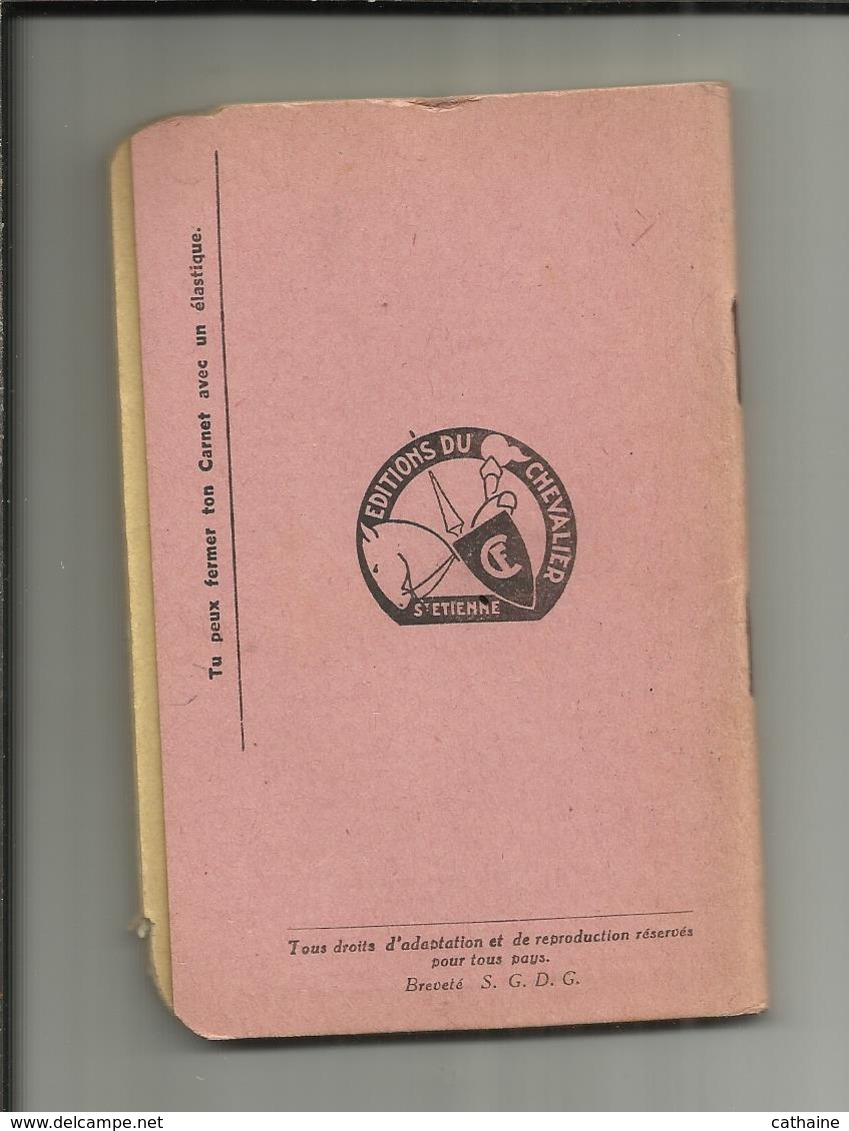 SCOUTISME . 1939 . " LES COEURS VAILLANTS DE FRANCE " . CARNET DU CHEF D EQUIPE .DEUX CARNETS DANS UN . - Scoutisme