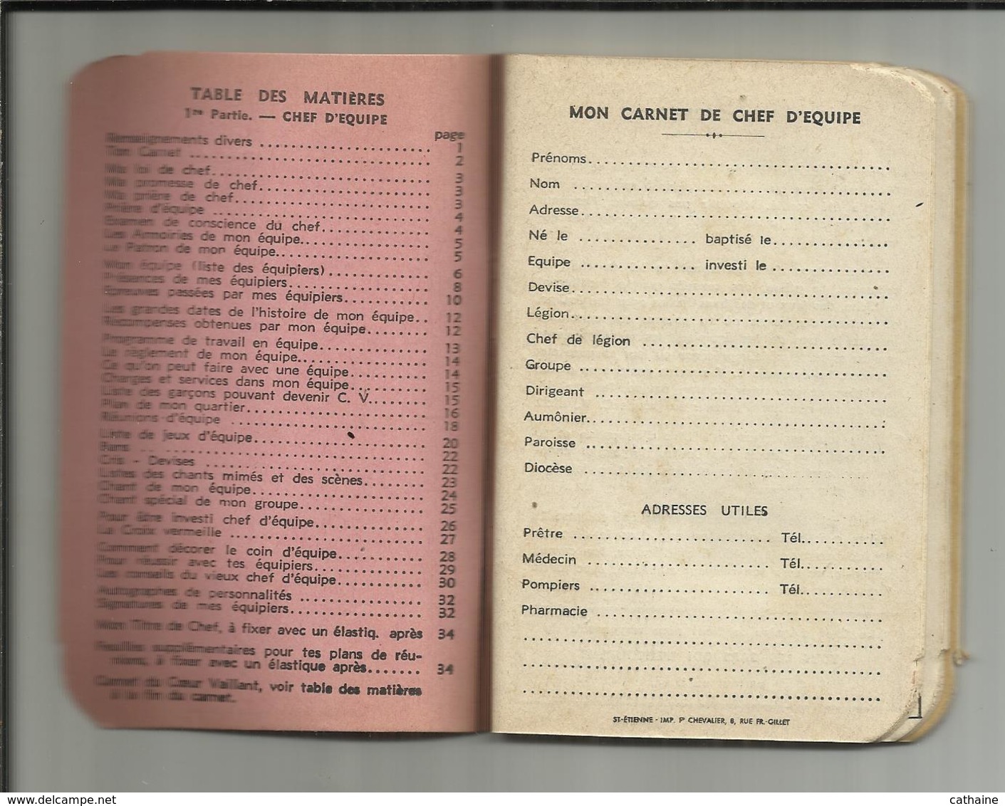 SCOUTISME . 1939 . " LES COEURS VAILLANTS DE FRANCE " . CARNET DU CHEF D EQUIPE .DEUX CARNETS DANS UN . - Scoutisme