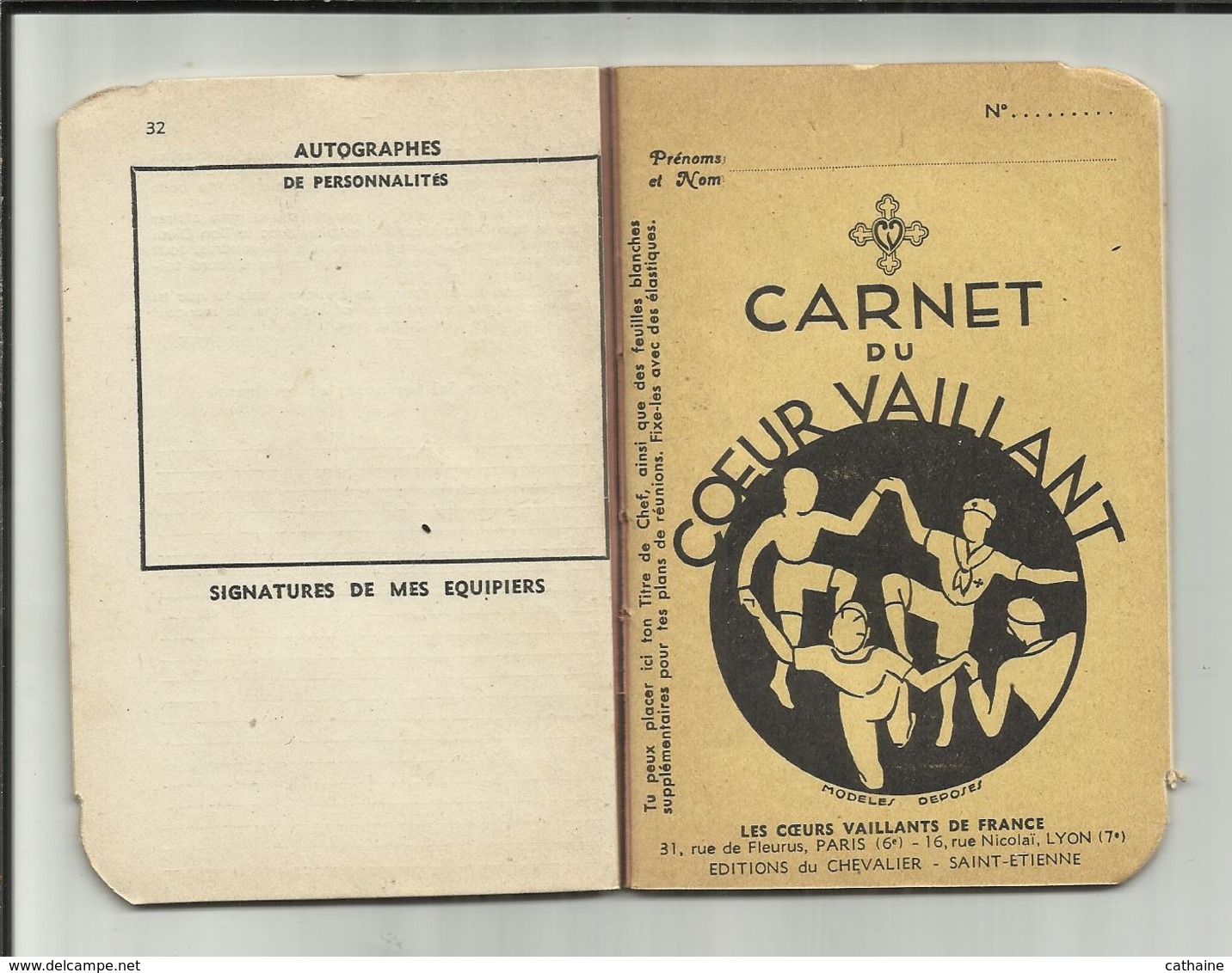 SCOUTISME . 1939 . " LES COEURS VAILLANTS DE FRANCE " . CARNET DU CHEF D EQUIPE .DEUX CARNETS DANS UN . - Scoutisme