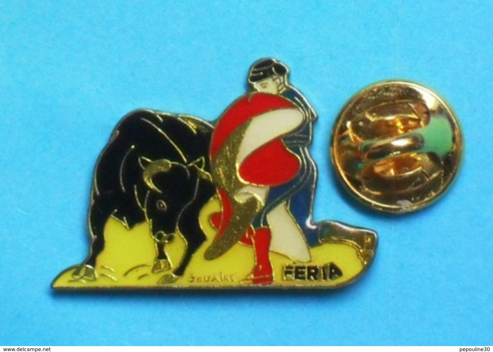 1 PIN'S  //   ** FERIA / MATADOR / FAENA AVEC LA MULETA ** . (Jouaire) - Tauromachie - Corrida