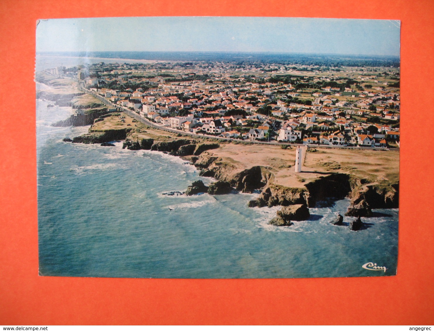 CPA  St-Hilaire De Riez - Sion - Sur L'Océan  1984  -  Le Nouveau Phare Et La Corniche - Saint Hilaire De Riez