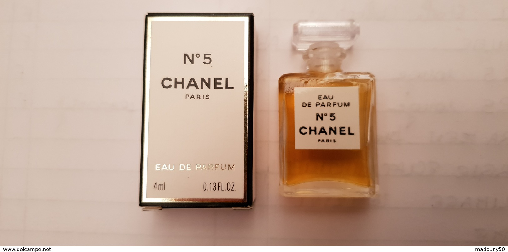 MINIATURE PARFUM  CHANEL  N°5  EDP 4ml  Boite "rectangulaire" Inscription EDP Bas De La Boite - Miniatures Femmes (avec Boite)