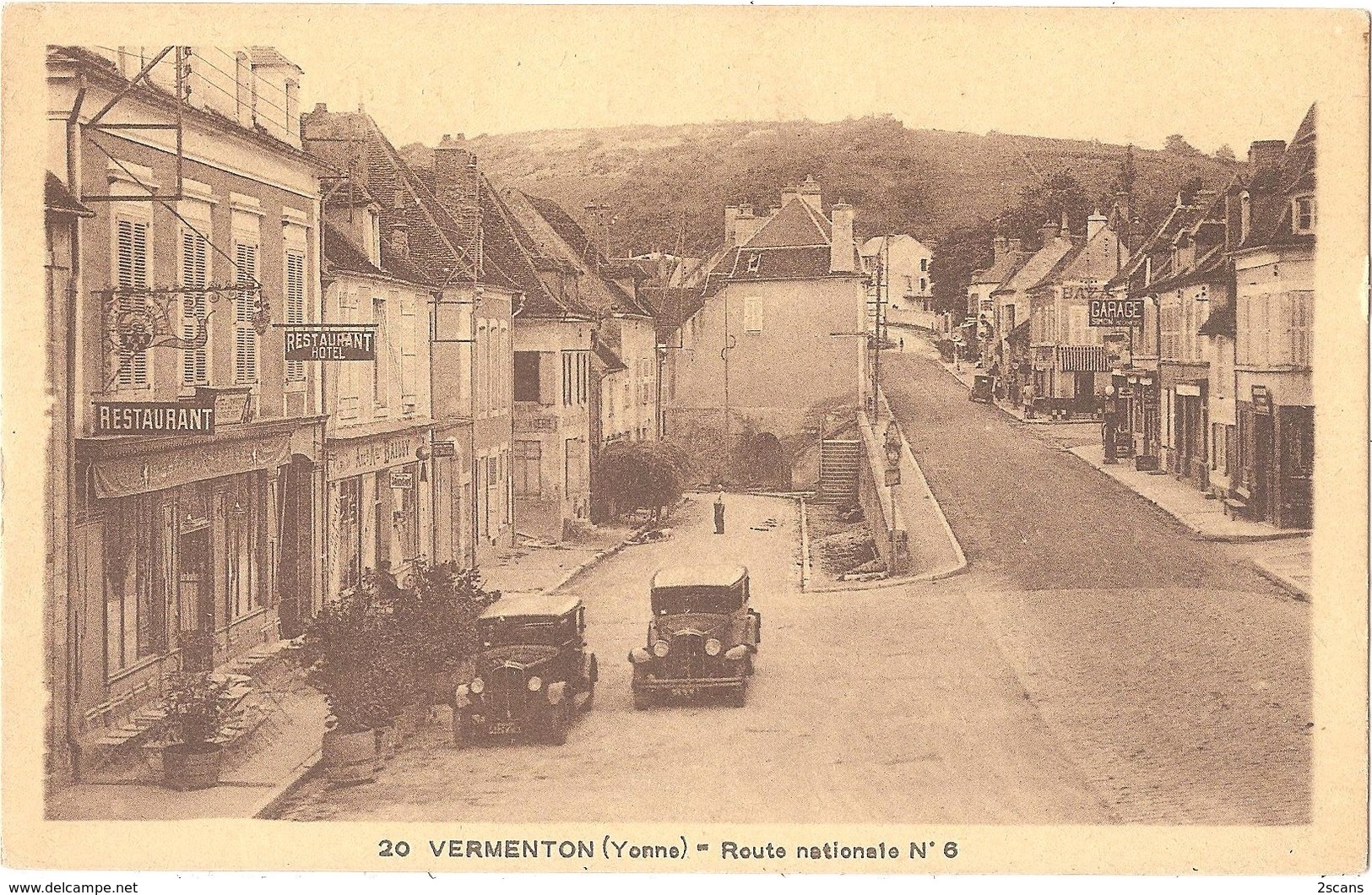 Dépt 89 - VERMENTON - Route Nationale N° 6 - (Garage SIMON à Droite) - Automobiles Anciennes - Vermenton