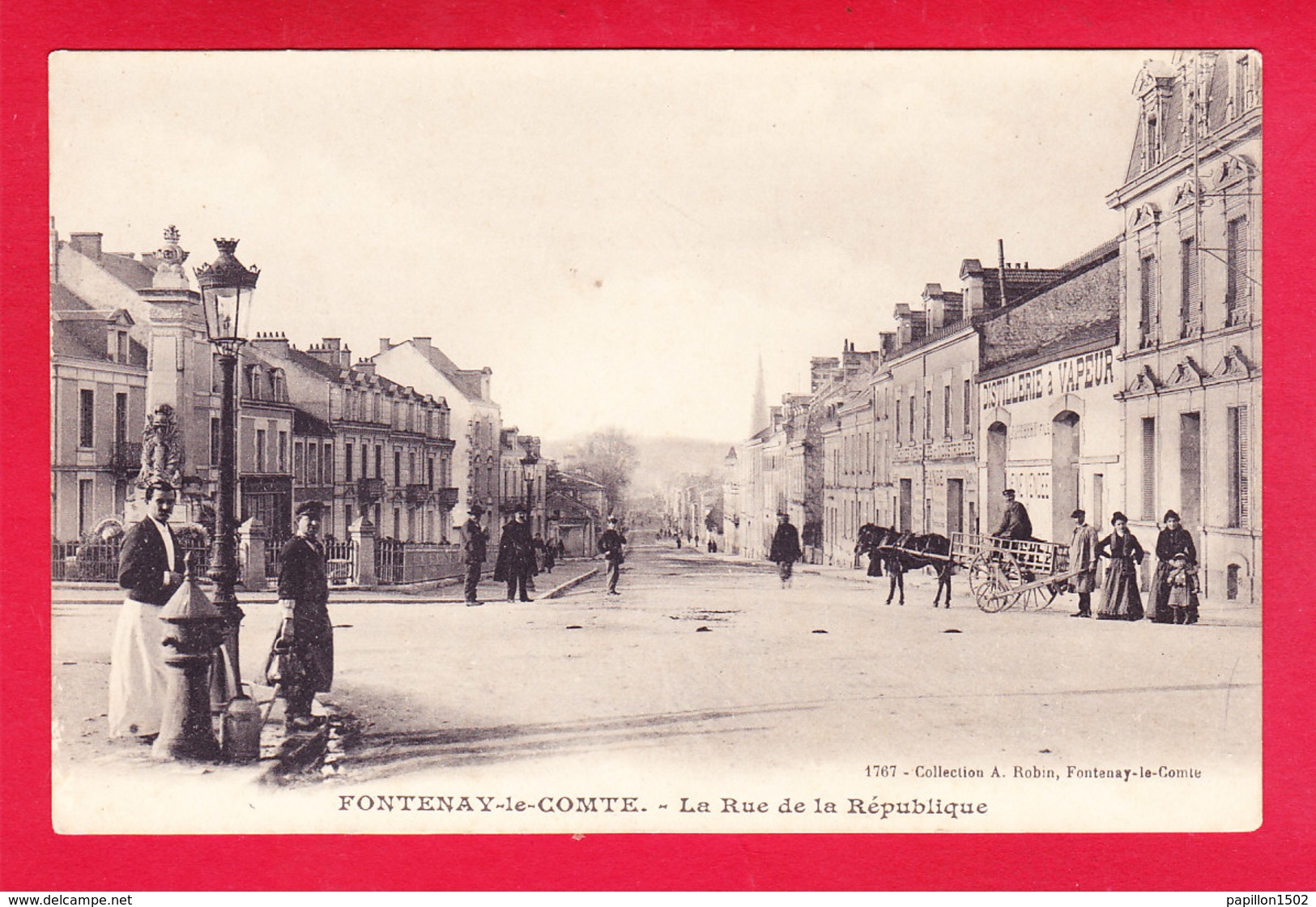 F-85-Fontenay Le Comte-89Ph46   La Rue De La République, Distillerie à Vapeur, Cpa BE - Fontenay Le Comte