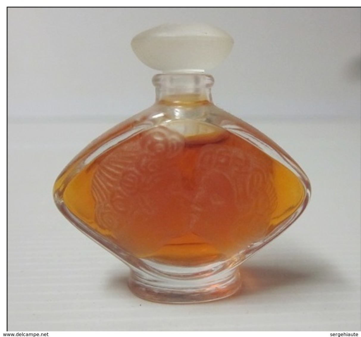 Miniature De Parfum Lalique, L Baiser. - Miniatures Femmes (sans Boite)