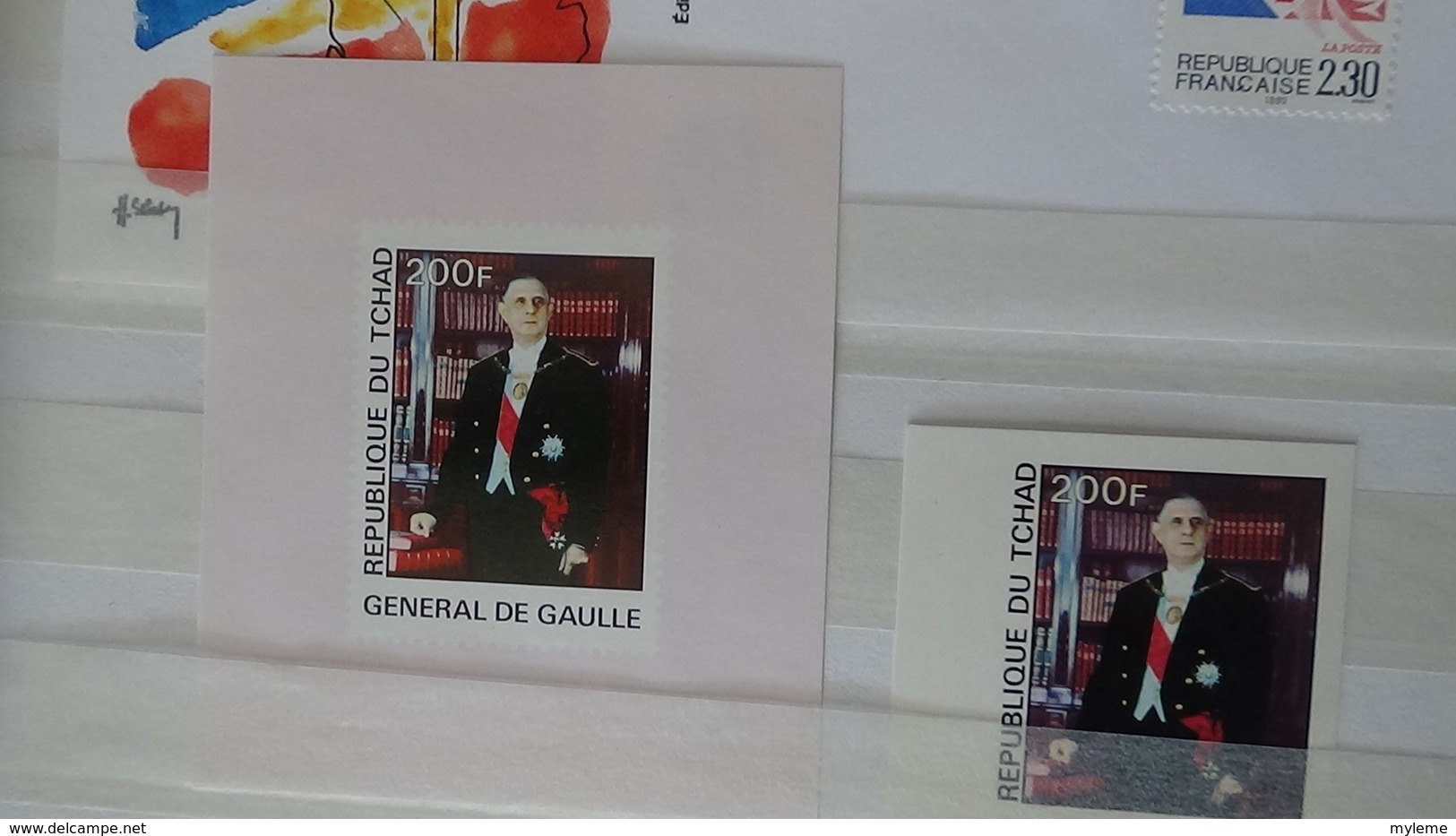 Belle thématique sur le Général De Gaulle, timbres (tous ** 1ère page), ND, blocs, enveloppes .... A saisir !!!