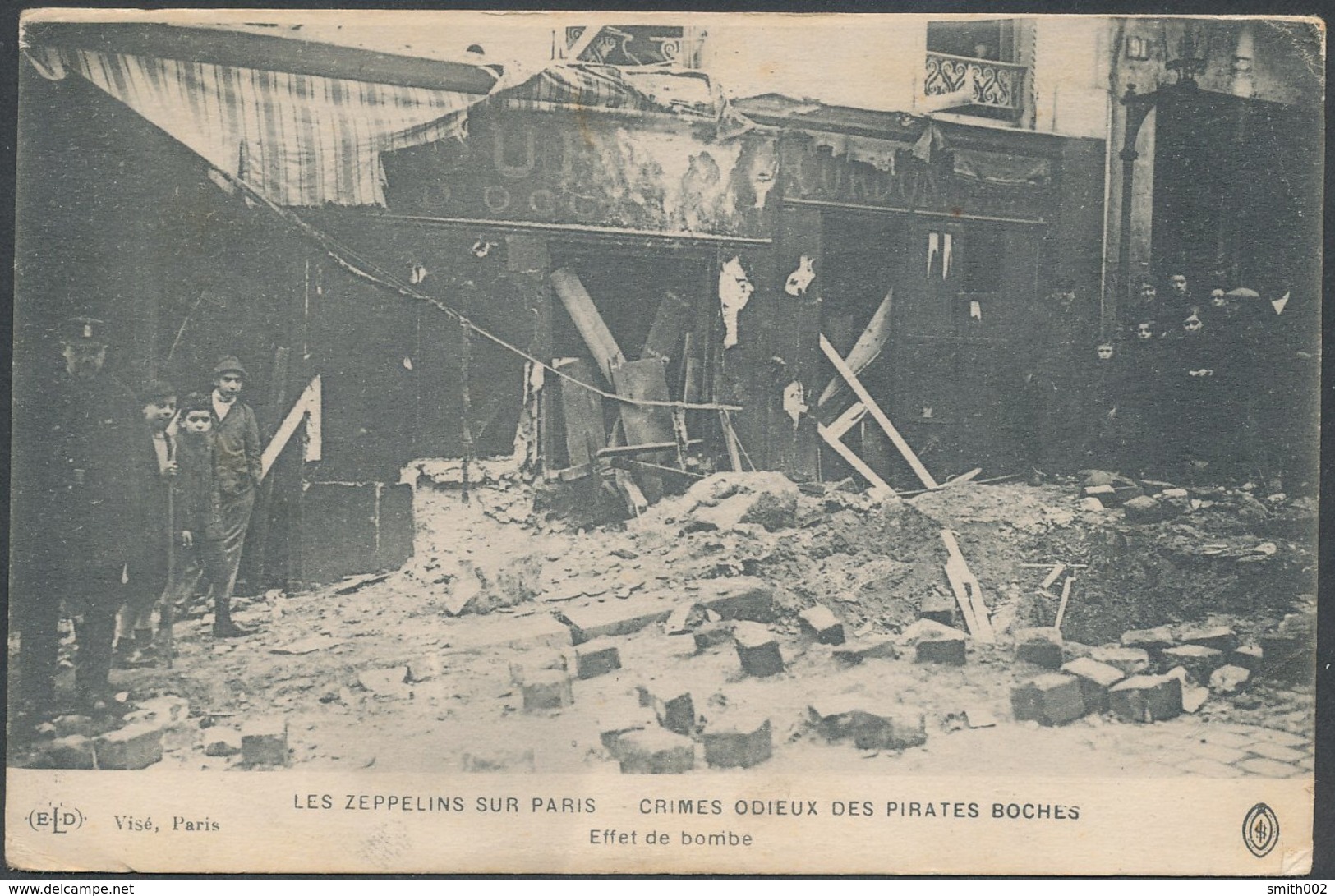 Les Zeppelins Sur PARIS -Effet De Bombe - Autres & Non Classés