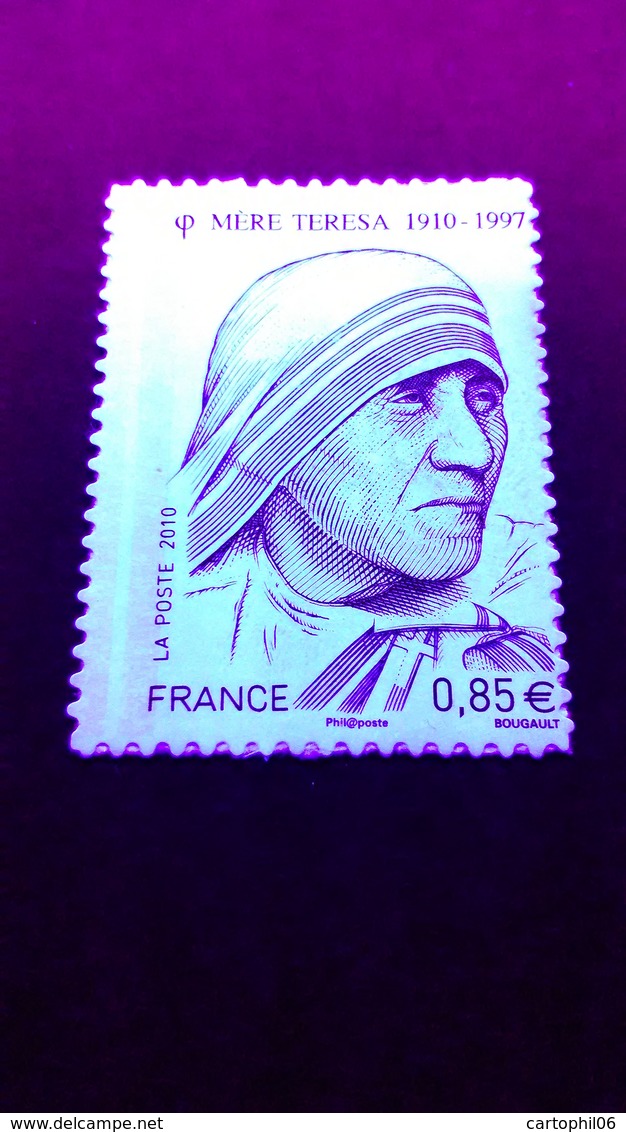 - FRANCE Variété 434b - 0,85 € Mère Teresa 2010 - 2 BANDES DE PHOSPHORE A GAUCHE - Cote 30 EUR - - Neufs