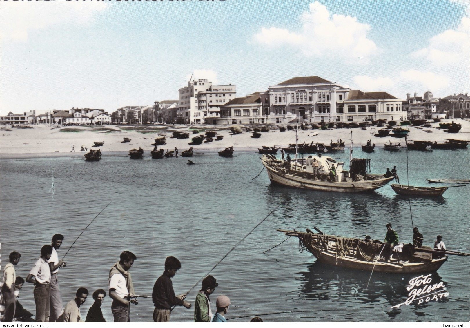 Povoa De Varzim - Casino E Palacio Hotel - Vistos Do Mar - Casino Et Palais Hôtel Vus De La Mer - Bateaux Pêcheurs - Sonstige & Ohne Zuordnung