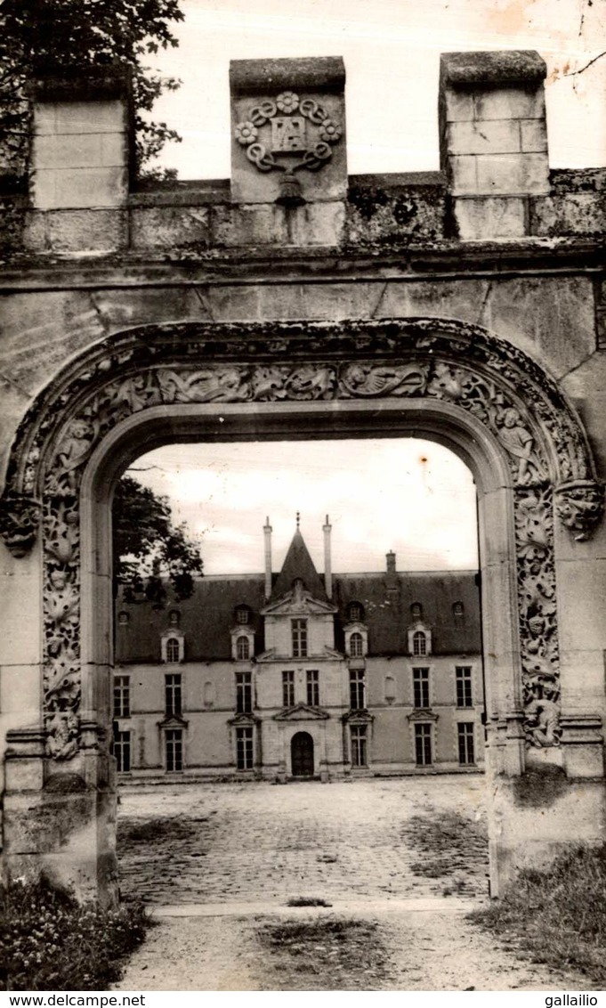 AUGERVILLE LA RIVIERE LE GRAND CHATEAU ENTREE - Autres & Non Classés