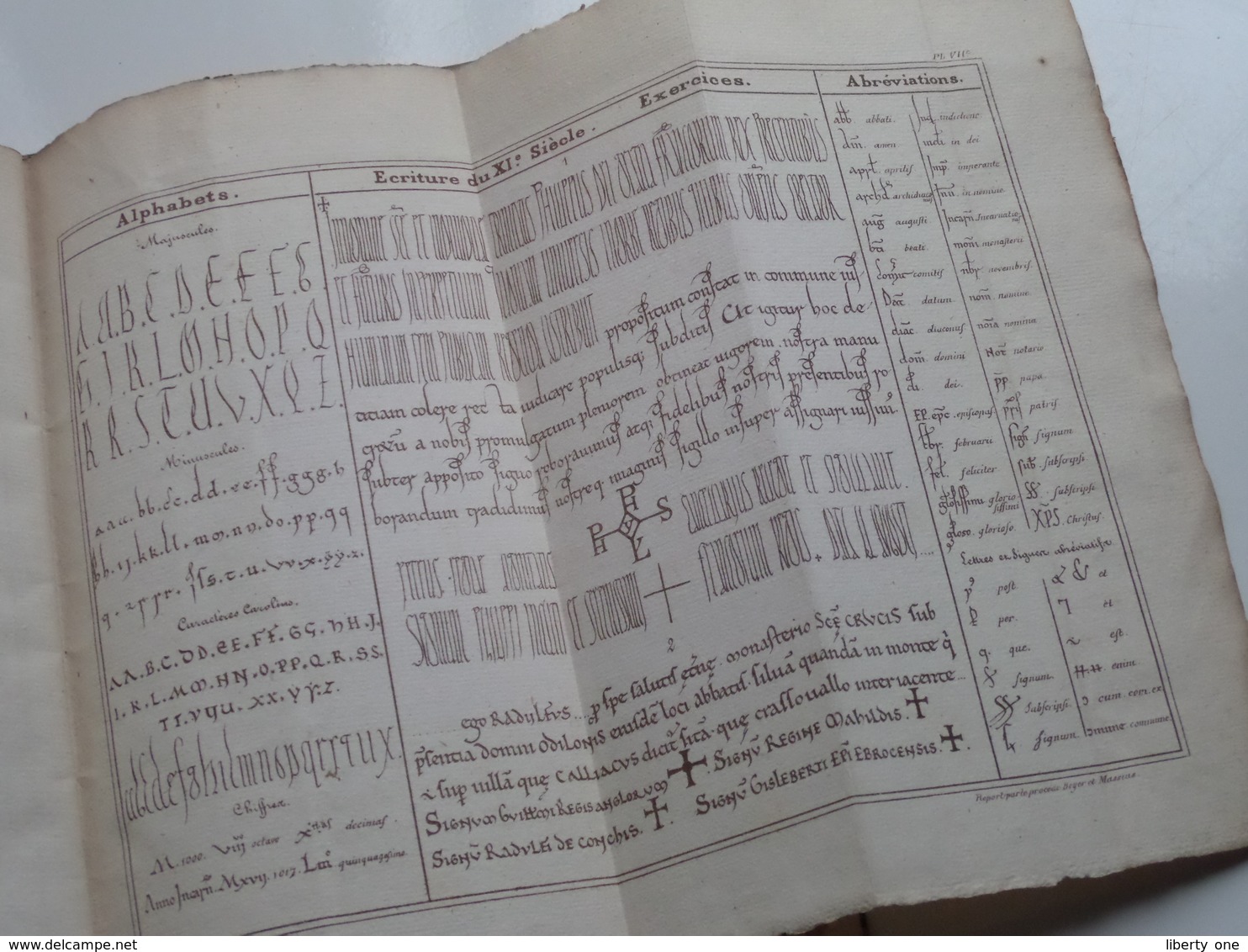 PALEOGRAPHIE des CHARTES et des MANUSCRITS du XIe au XVIIe Siècles par Alph. CHASSANT Evreux 1839 ( voir Photo svp ) !