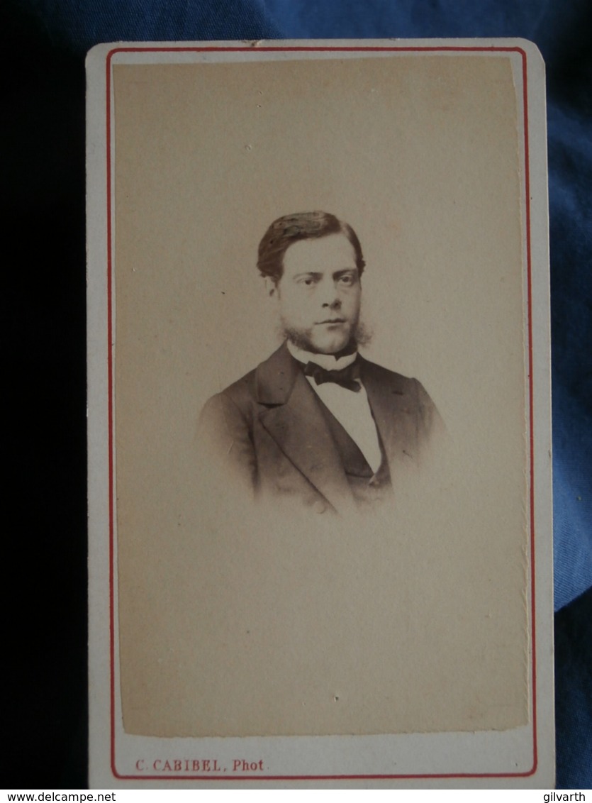 Photo CDV C. Cabibel à Perpignan - Second Empire Portrait Nuage Jeune Homme Dédicace Au Dos Circa 1865-70 L421A - Antiche (ante 1900)