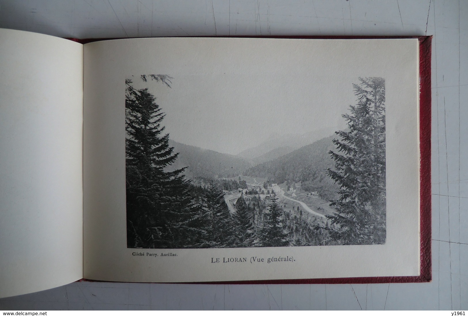 15 CANTAL AURILLAC. album photo (20,5x14,5cm). cliché PARRY AURILLAC. 16 photos. vic sur cere. le lioran. murat...