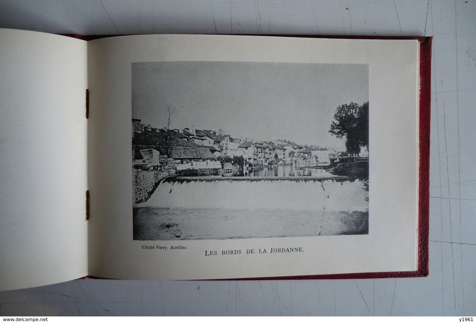 15 CANTAL AURILLAC. album photo (20,5x14,5cm). cliché PARRY AURILLAC. 16 photos. vic sur cere. le lioran. murat...