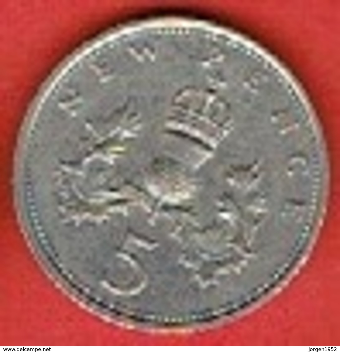 GREAT BRITAIN  # 5 New Pence - Elizabeth II  FROM 1979 - 5 Pence & 5 New Pence